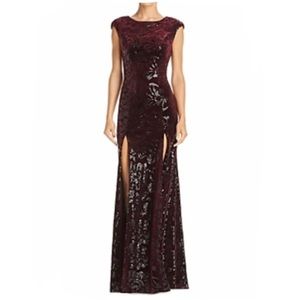 Laundry by Shelli Segal Sequined Cap-Sleeved Gown